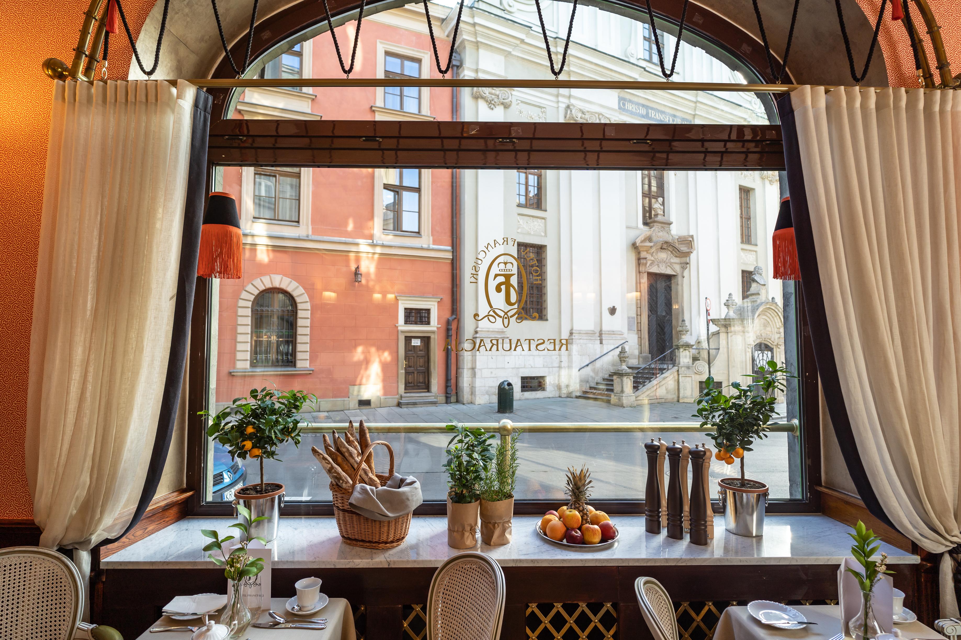 Hotel H15 Francuski Old Town - Destigo 5*