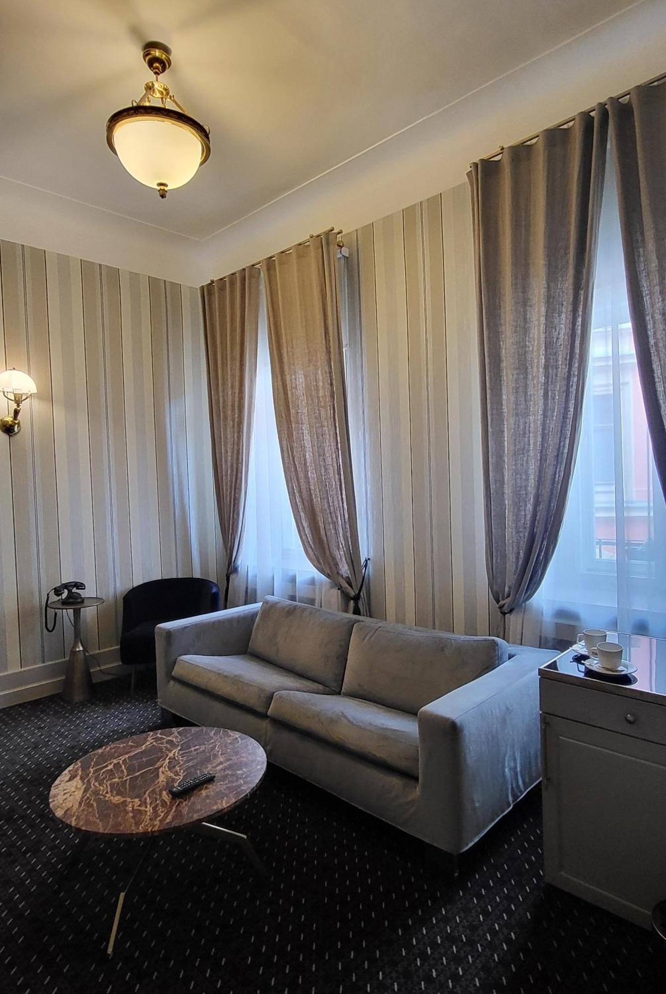 H15 Francuski Old Town - Destigo Hotel 5*