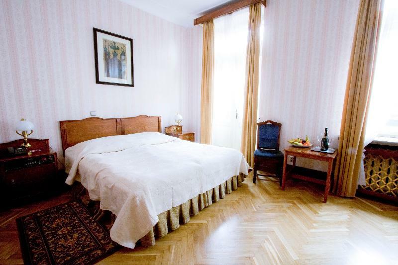 H15 Francuski Old Town - Destigo 5* Krakow