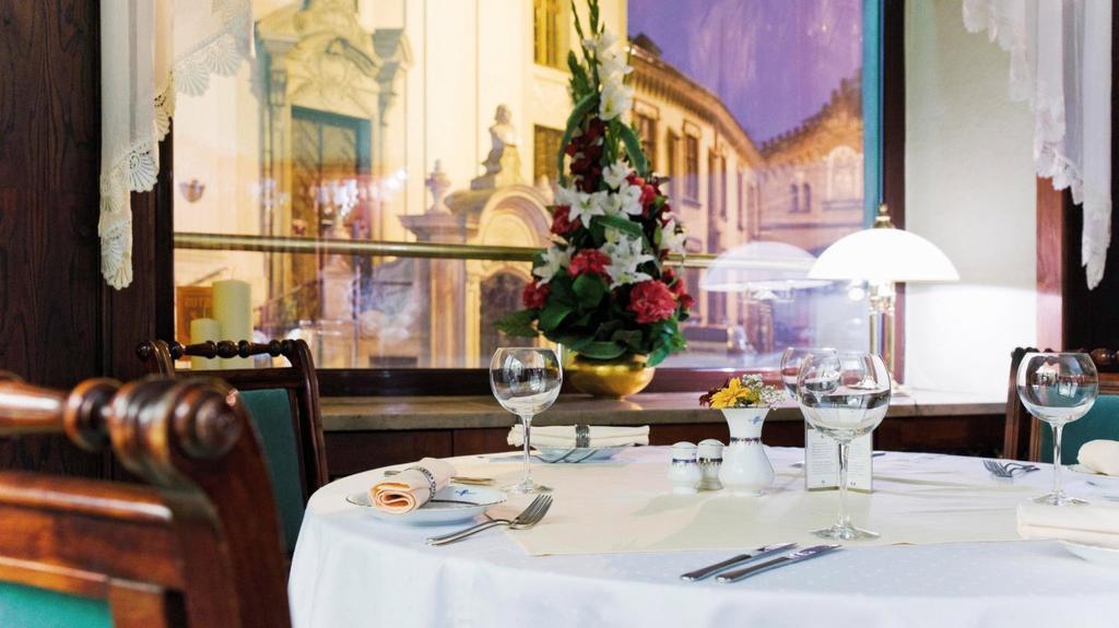 Hotel H15 Francuski Old Town - Destigo 5*